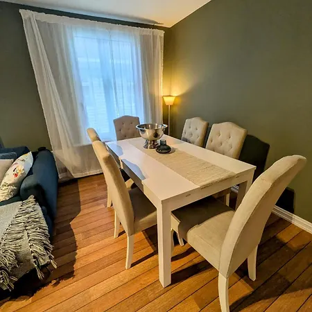 And Spacious 3-bedroom ماندال