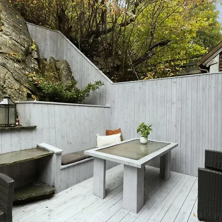 And Spacious 3-bedroom * Mandal