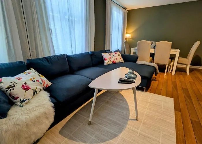 Lägenhet And Spacious 3-bedroom *